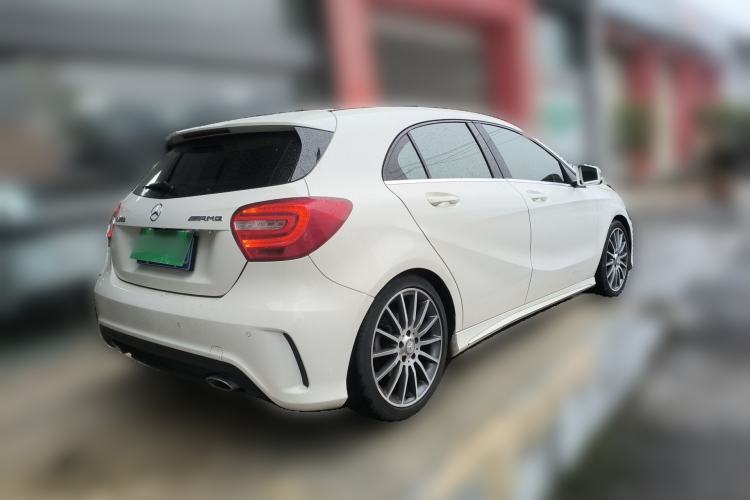 Used Mercedes-Benz A-Class 2015 A 200 Sport Edition Rear Right 45 Deg