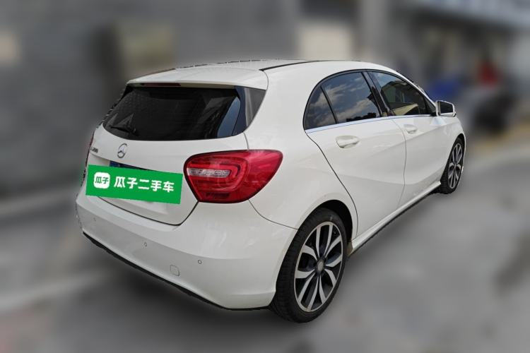 Used Mercedes-Benz A-Class 2015 A 200 Fashion Model Rear Right 45 Deg