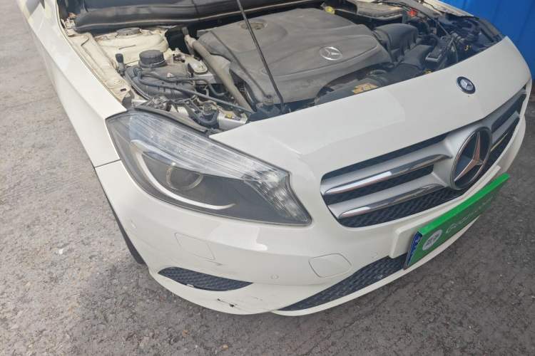 Used Mercedes-Benz A-Class 2015 A 200 Fashion Model Right Front Headlight