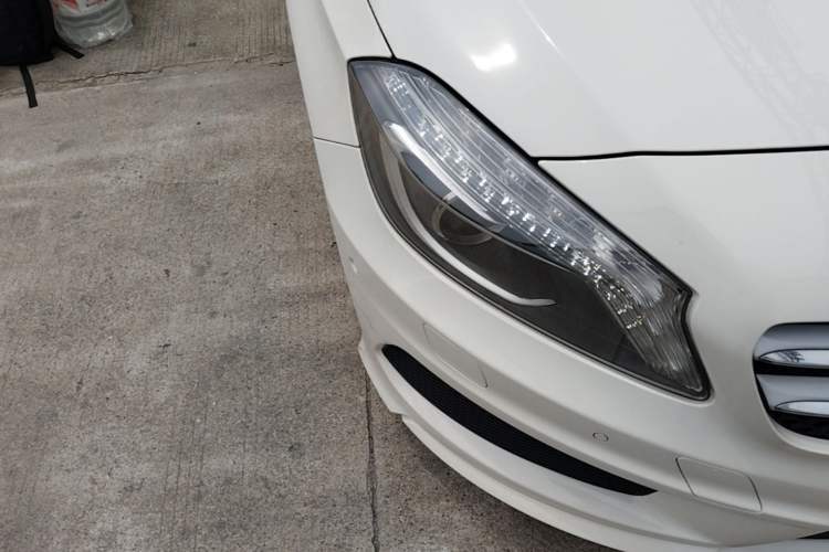 Used Mercedes-Benz A-Class 2015 A 200 Sport Edition Right Front Headlight