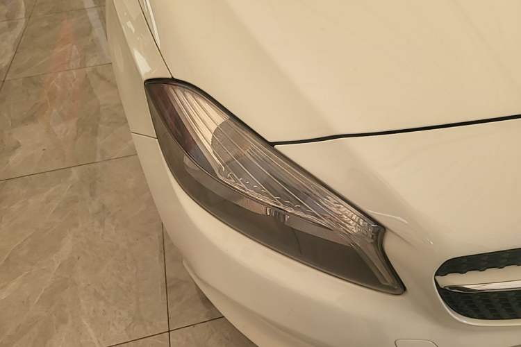 Used Mercedes-Benz A-Class 2015 A 180 Standard Model Right Front Headlight