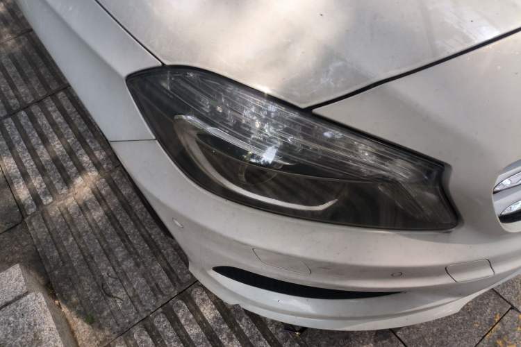 Used Mercedes-Benz A-Class 2015 A 200 Sport Edition Right Front Headlight