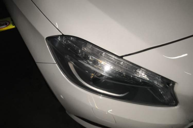 Used Mercedes-Benz A-Class 2015 A 180 Right Front Headlight