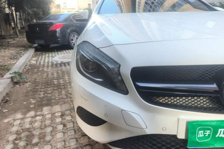 Used Mercedes-Benz A-Class 2015 A 180 Right Front Headlight