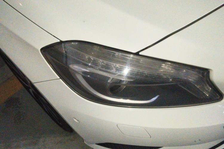 Used Mercedes-Benz A-Class 2015 A 200 Fashion Model Right Front Headlight