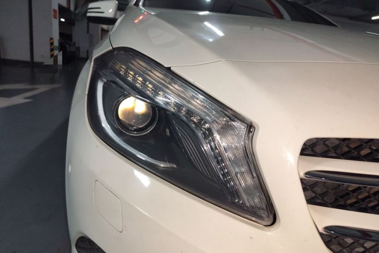 Used Mercedes-Benz A-Class 2015 A 180 Right Front Headlight