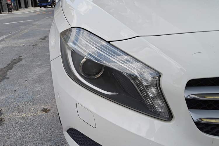 Used Mercedes-Benz A-Class 2015 A 200 Fashion Model Right Front Headlight