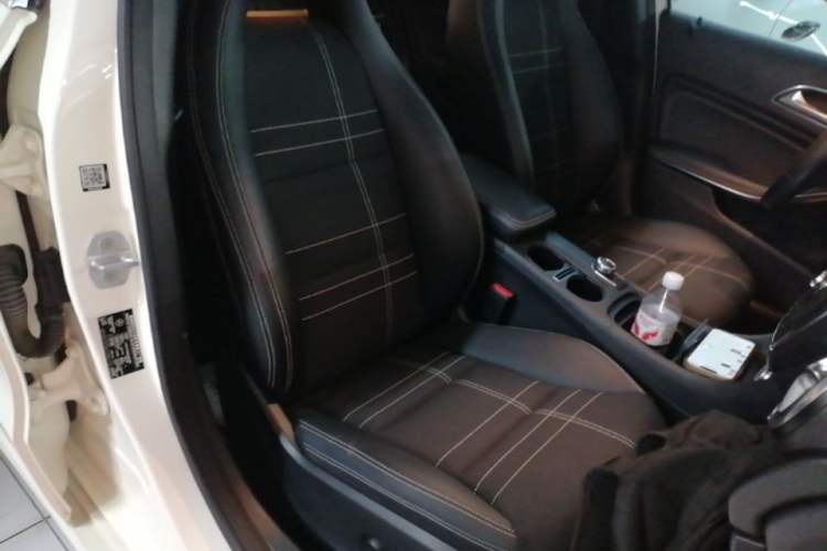 Used Mercedes-Benz A-Class 2015 A 200 Fashion Model Right Front Seat