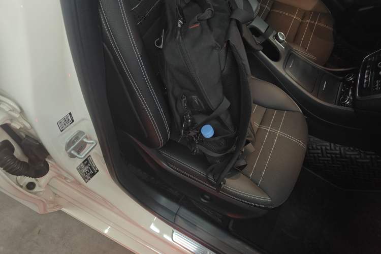 Used Mercedes-Benz A-Class 2015 A 200 Fashion Model Right Front Seat
