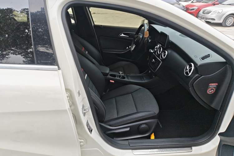 Used Mercedes-Benz A-Class 2015 A 180 Right Front Seat