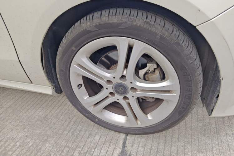 Used Mercedes-Benz A-Class 2015 A 180 Right Front Wheel Hub