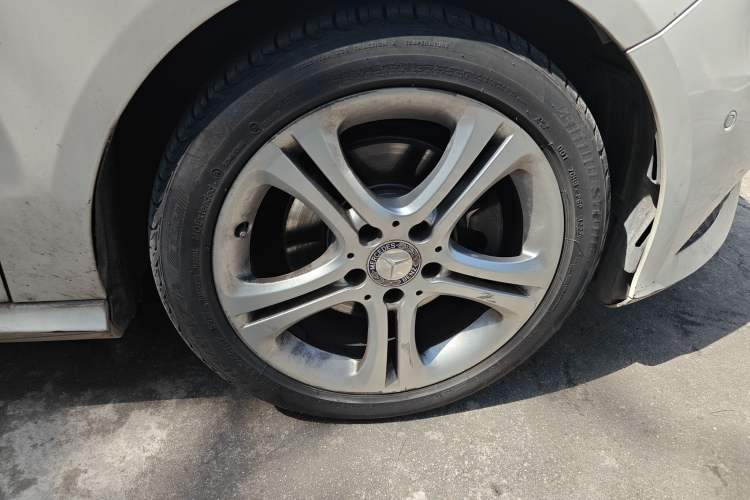Used Mercedes-Benz A-Class 2015 A 180 Right Front Wheel Hub