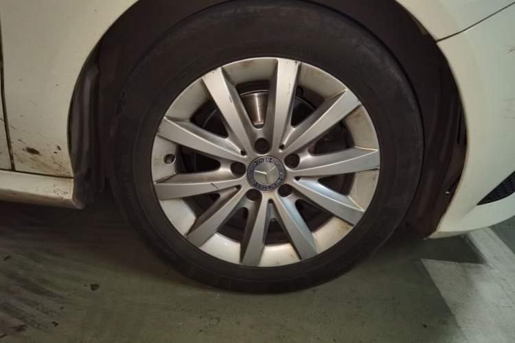 Used Mercedes-Benz A-Class 2015 A 180 Standard Model Right Front Wheel Hub