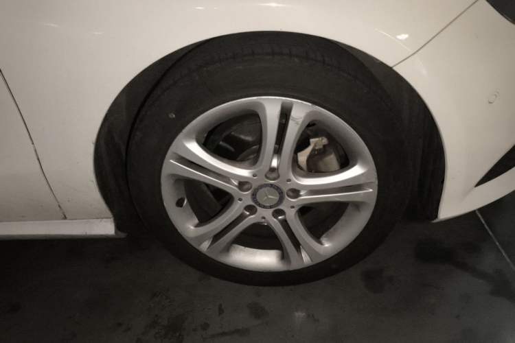 Used Mercedes-Benz A-Class 2015 A 180 Right Front Wheel Hub