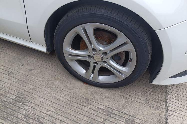 Used Mercedes-Benz A-Class 2015 A 180 Right Front Wheel Hub