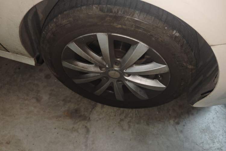 Used Mercedes-Benz A-Class 2015 A 180 Standard Model Right Front Wheel Hub