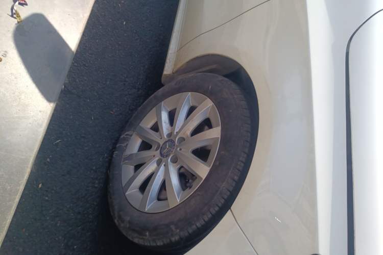 Used Mercedes-Benz A-Class 2015 A 180 Standard Model Right Front Wheel Hub