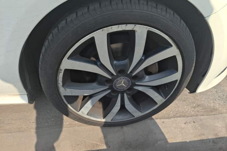 Used Mercedes-Benz A-Class 2015 A 200 Fashion Model Right Front Wheel Hub
