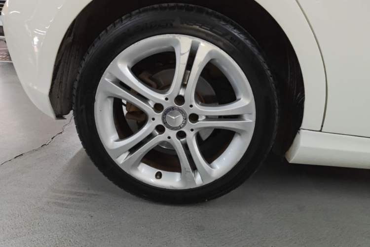 Used Mercedes-Benz A-Class 2015 A 180 Right Rear Wheel Hub