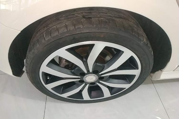 Used Mercedes-Benz A-Class 2015 A 200 Fashion Model Right Rear Wheel Hub