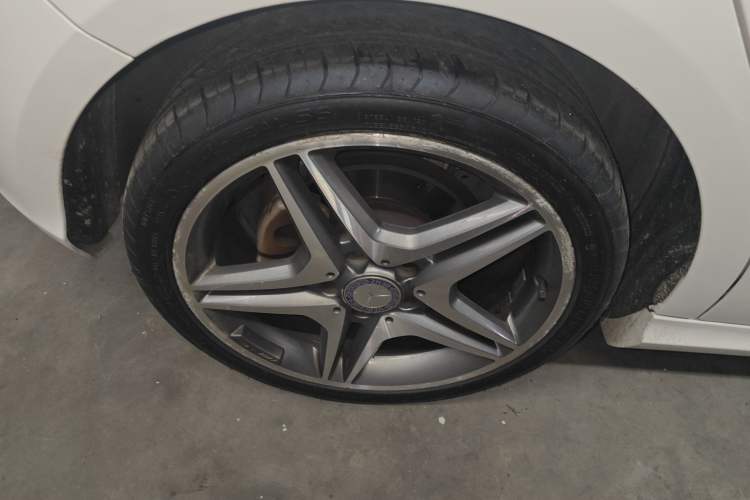 Used Mercedes-Benz A-Class 2015 A 200 Fashion Model Right Rear Wheel Hub