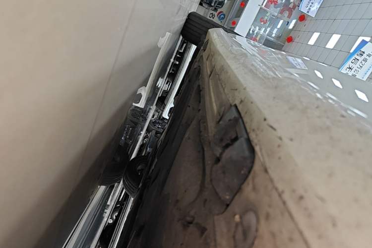 Used Mercedes-Benz A-Class 2015 A 180 Standard Model Right Side Sill