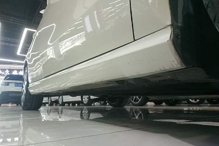 Used Mercedes-Benz A-Class 2015 A 200 Fashion Model Right Side Sill
