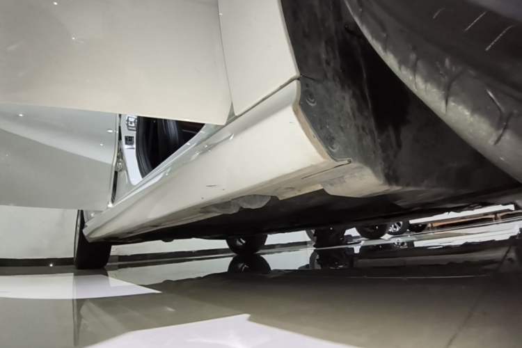 Used Mercedes-Benz A-Class 2015 A 180 Right Side Sill