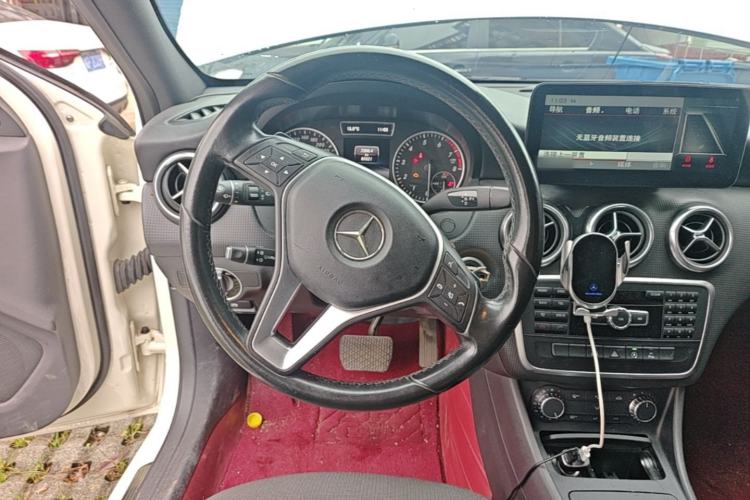 Used Mercedes-Benz A-Class 2015 A 180 Steering Wheel