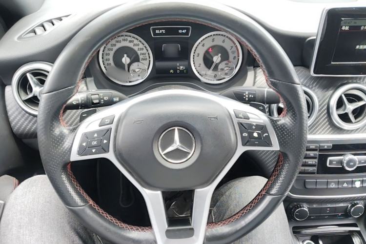 Used Mercedes-Benz A-Class 2015 A 200 Sport Edition Steering Wheel