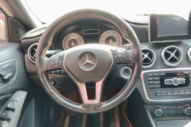 Used Mercedes-Benz A-Class 2015 A 200 Fashion Model Steering Wheel