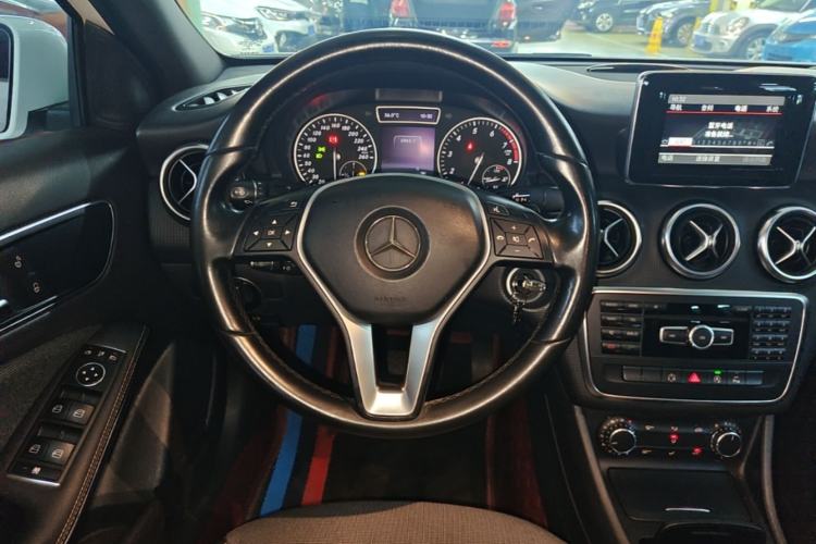 Used Mercedes-Benz A-Class 2015 A 180 Steering Wheel