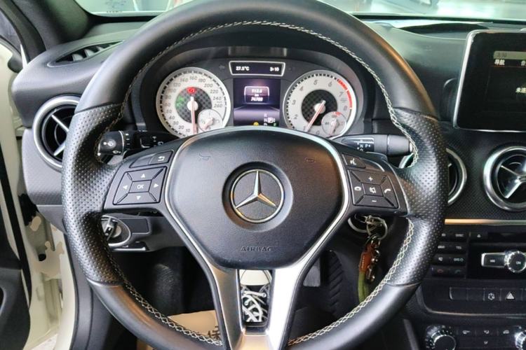 Used Mercedes-Benz A-Class 2015 A 200 Fashion Model Steering Wheel