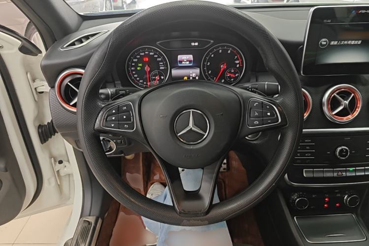 Used Mercedes-Benz A-Class 2015 A 180 Standard Model Steering Wheel