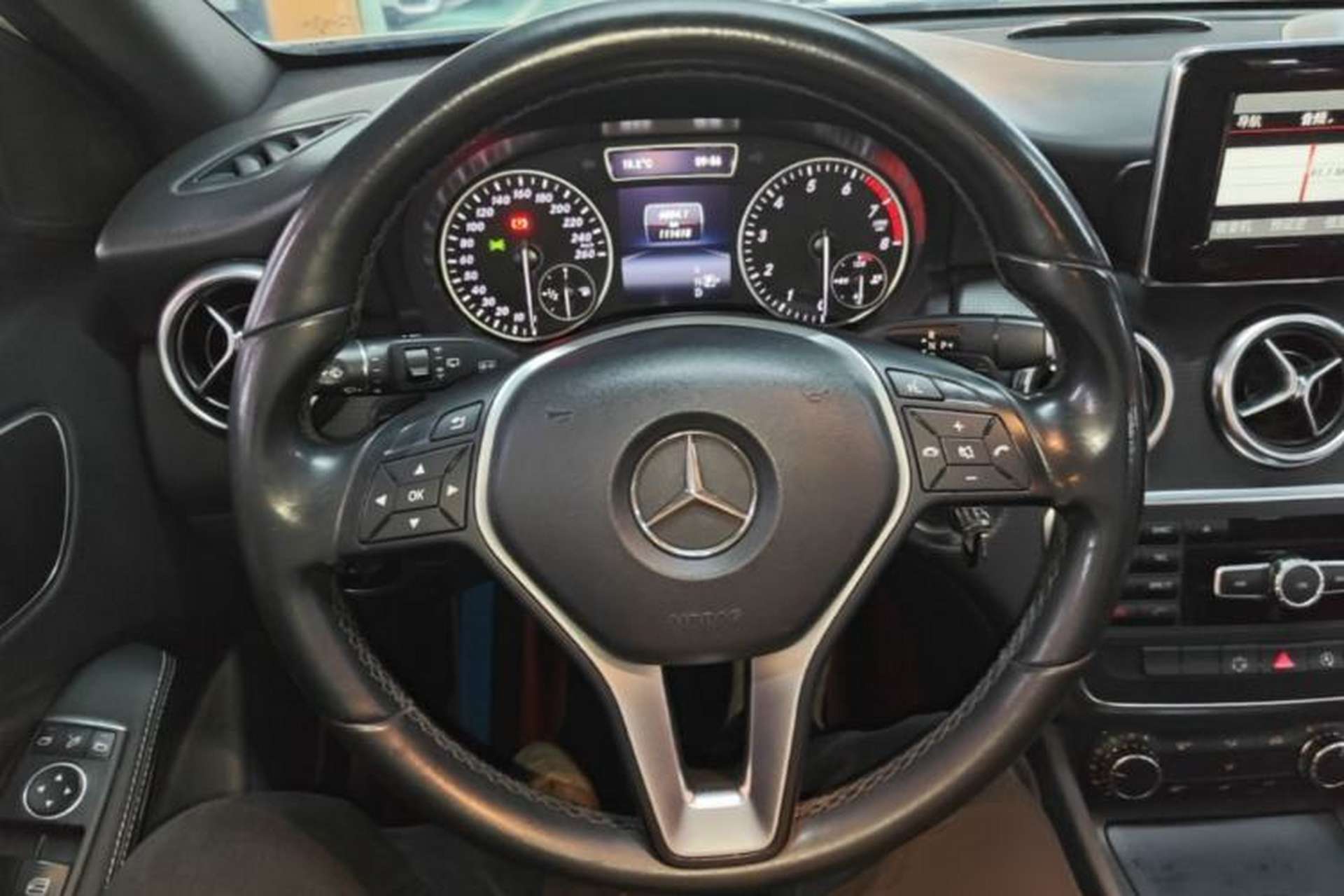 Used Mercedes-Benz A-Class 2015 A 180 Steering Wheel