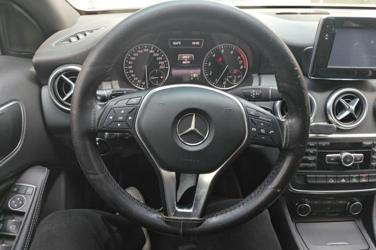 Used Mercedes-Benz A-Class 2015 A 180 Steering Wheel