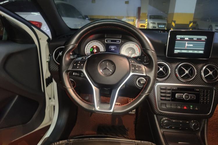 Used Mercedes-Benz A-Class 2015 A 200 Sport Edition Steering Wheel
