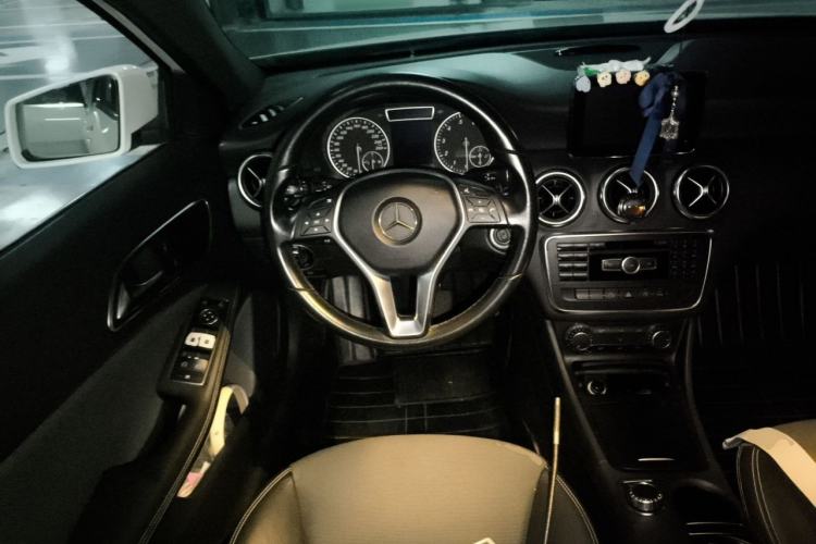 Used Mercedes-Benz A-Class 2015 A 180 Steering Wheel