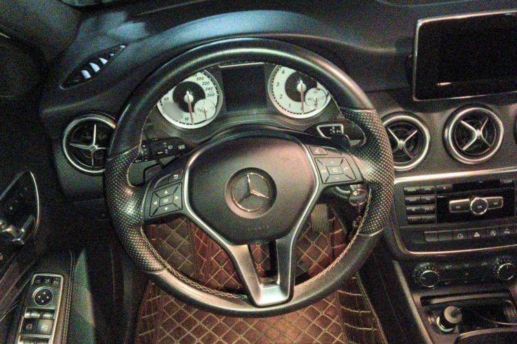 Used Mercedes-Benz A-Class 2015 A 200 Fashion Model Steering Wheel
