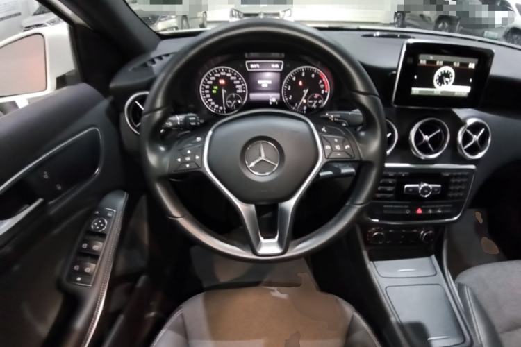Used Mercedes-Benz A-Class 2015 A 180 Steering Wheel