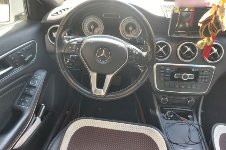 Used Mercedes-Benz A-Class 2015 A 200 Fashion Model Steering Wheel