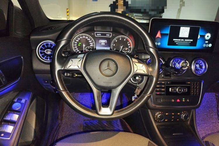 Used Mercedes-Benz A-Class 2015 A 180 Steering Wheel