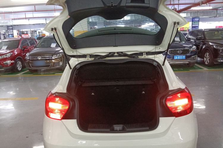 Used Mercedes-Benz A-Class 2015 A 180 Standard Model Trunk