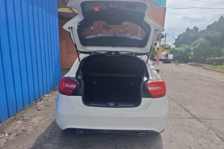 Used Mercedes-Benz A-Class 2015 A 200 Fashion Model Trunk