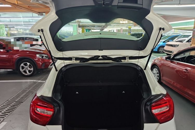 Used Mercedes-Benz A-Class 2015 A 180 Trunk