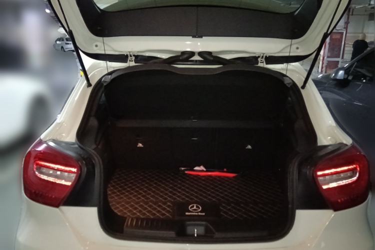 Used Mercedes-Benz A-Class 2015 A 200 Sport Edition Trunk