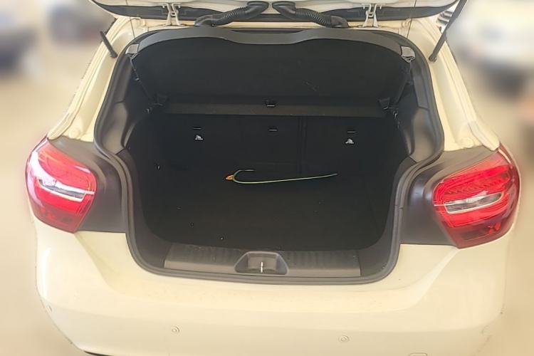 Used Mercedes-Benz A-Class 2015 A 180 Standard Model Trunk