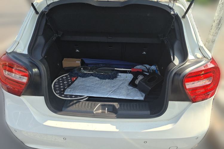 Used Mercedes-Benz A-Class 2015 A 200 Fashion Model Trunk