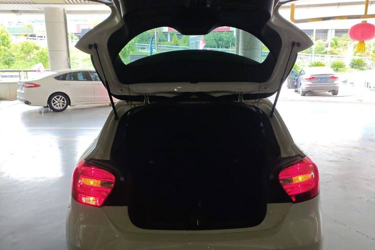 Used Mercedes-Benz A-Class 2015 A 180 Standard Model Trunk