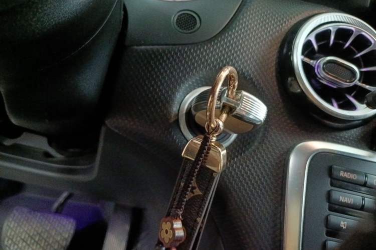 Used Mercedes-Benz A-Class 2015 A 200 Fashion Model Vehicle Key